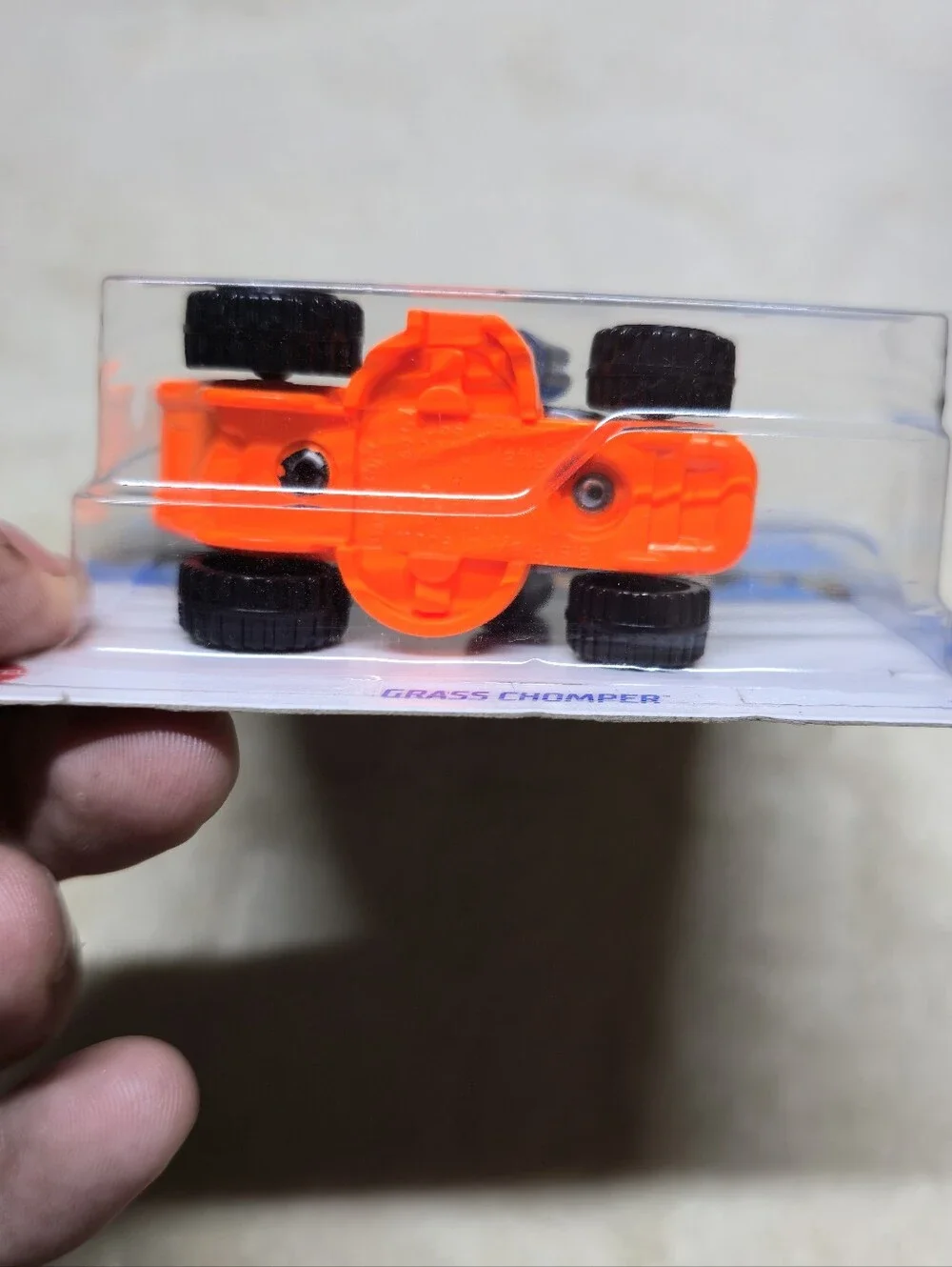 Hot Wheels - 2024 HW Ride-Ons 1/5 Grass Chomper 93/250 (BBHTC37)